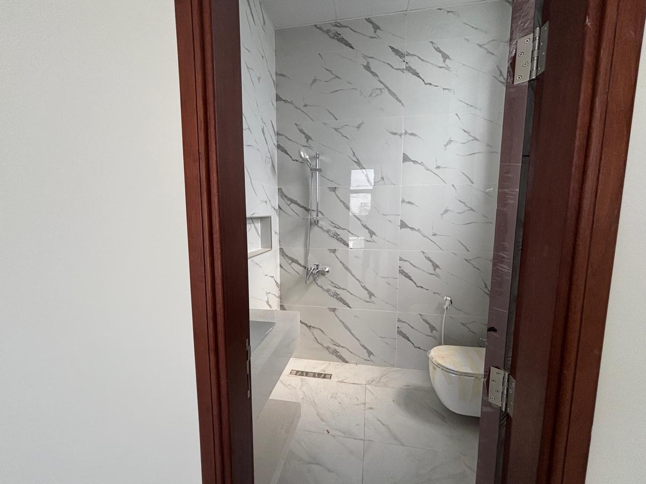 Independent 5BR Villa – Tilal City